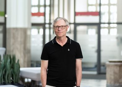 Das Bild zeigt Professor Christoph Kleine.